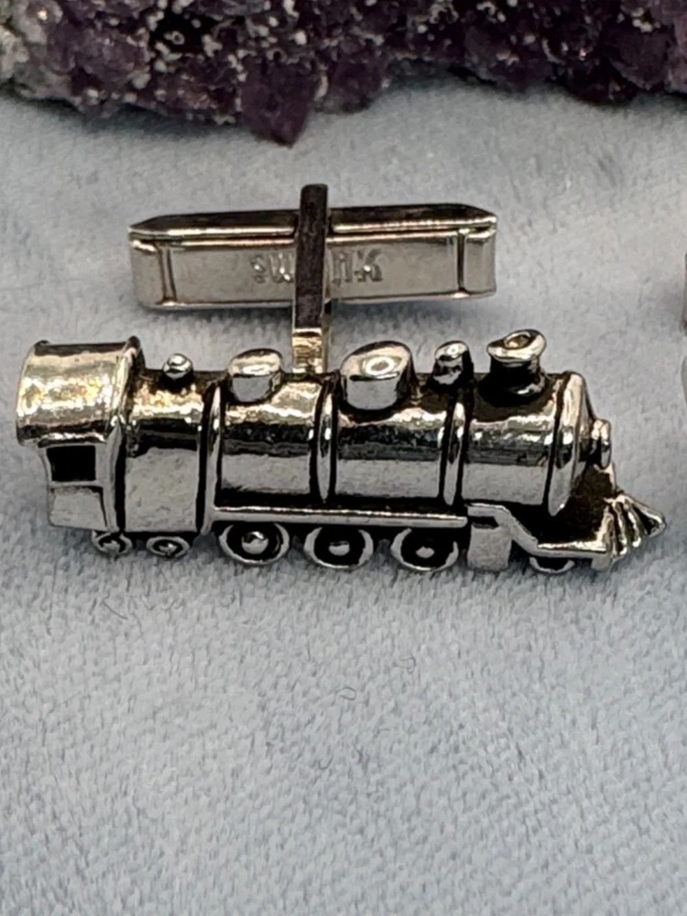 SWANK Vintage Silver-tone Train Engine Cufflinks - Picture 2 of 7